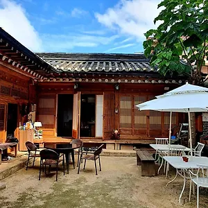 namhyundang-hanok-korean-traditional-house.hotels-seoul.net/